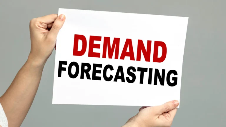 Demand Forecasting in Supply Chain Analytics